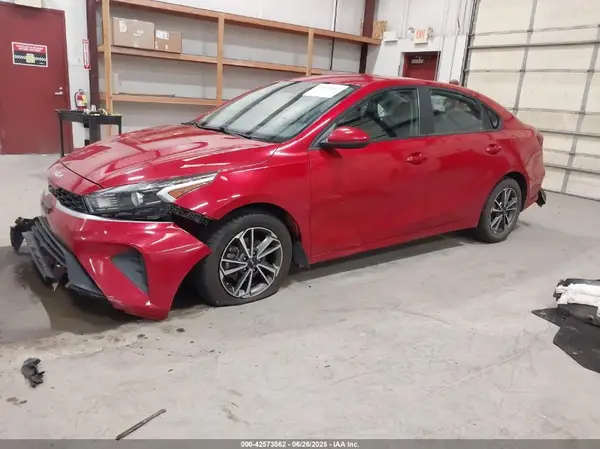 3KPF24AD3NE457378 2022 KIA FORTE - Image 2