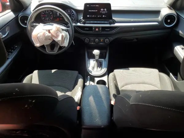 3KPF24AD3NE457591 2022 KIA FORTE - Image 8
