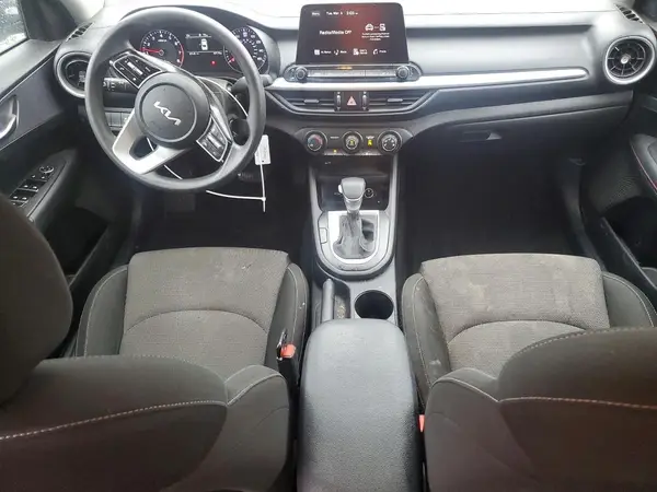 3KPF24AD3NE459132 2022 KIA FORTE - Image 8