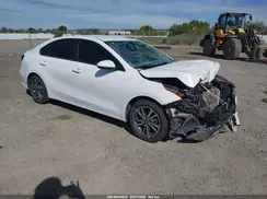 3KPF24AD3NE460331 2022 KIA FORTE