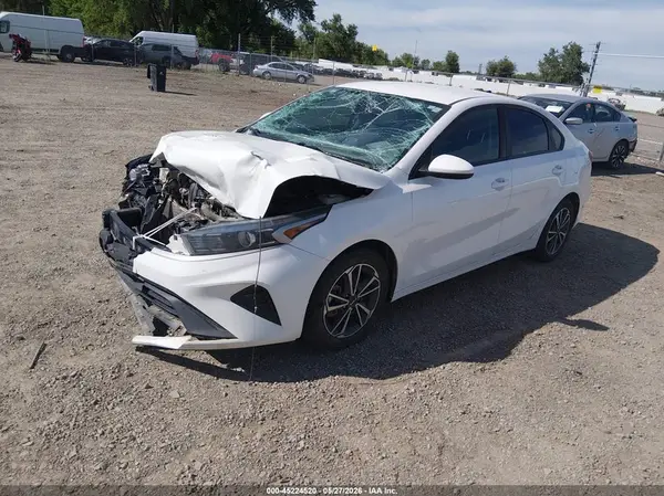 3KPF24AD3NE460331 2022 KIA FORTE - Image 2