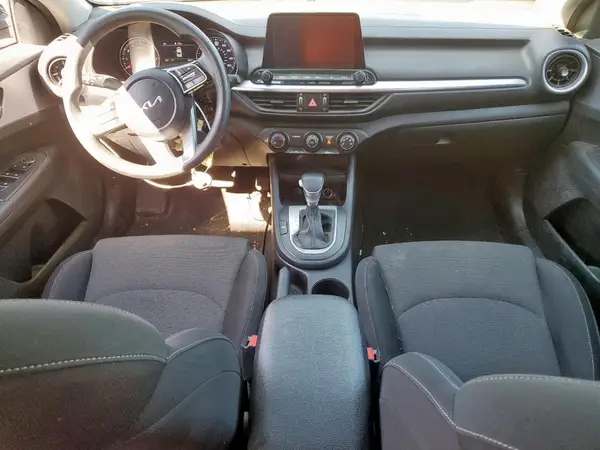 3KPF24AD3NE461852 2022 KIA FORTE - Image 8