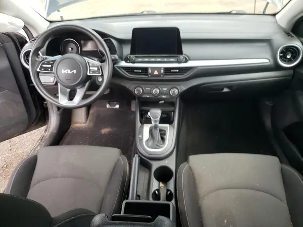3KPF24AD3NE462998 2022 KIA FORTE - Image 8
