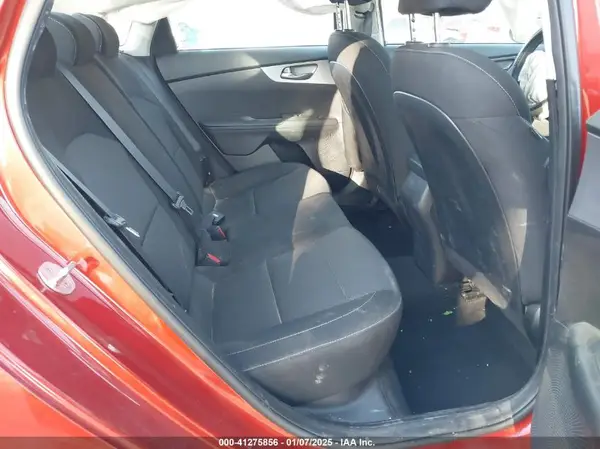 3KPF24AD3NE463343 2022 KIA FORTE - Image 8