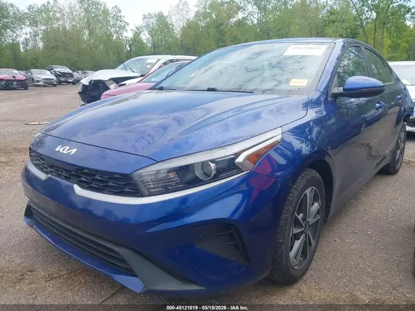 3KPF24AD3NE467893 2022 KIA FORTE - Image 2
