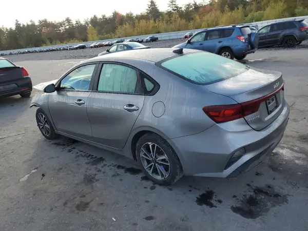 3KPF24AD3NE470020 2022 KIA FORTE - Image 2
