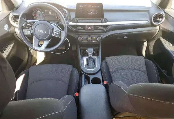 3KPF24AD3NE473032 2022 KIA FORTE - Image 8