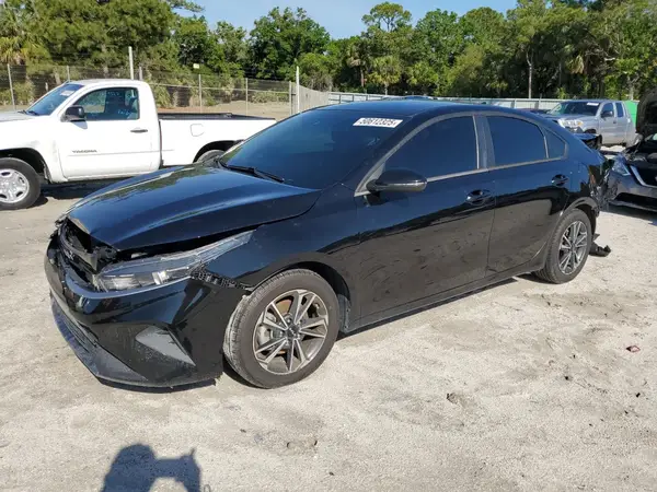 3KPF24AD3NE473371 2022 KIA FORTE - Image 1