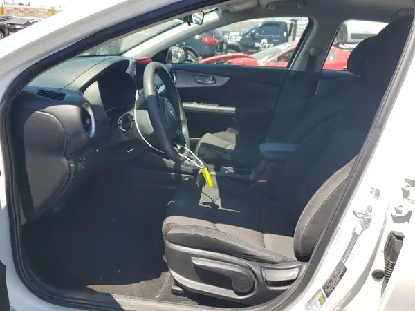 3KPF24AD3NE474830 2022 KIA FORTE - Image 8
