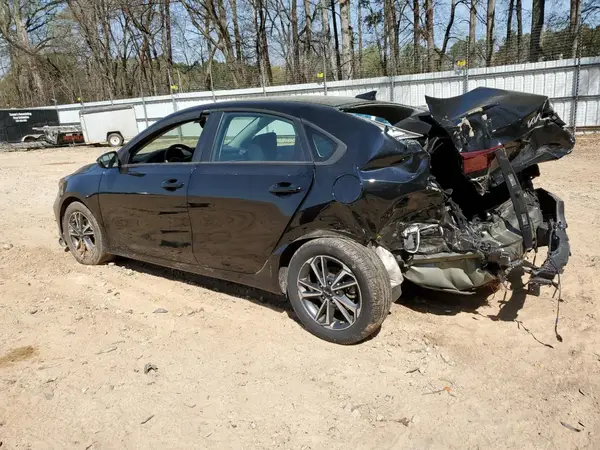 3KPF24AD3NE475413 2022 KIA FORTE - Image 2