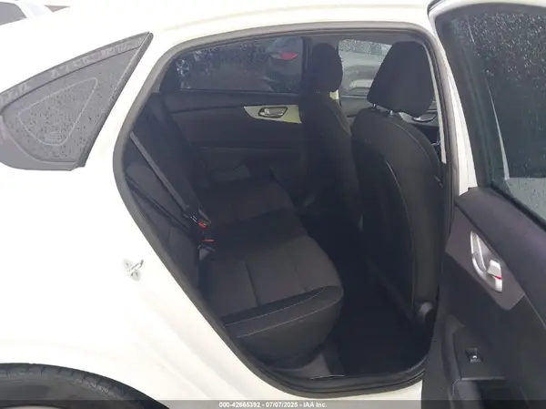3KPF24AD3NE479400 2022 KIA FORTE - Image 8