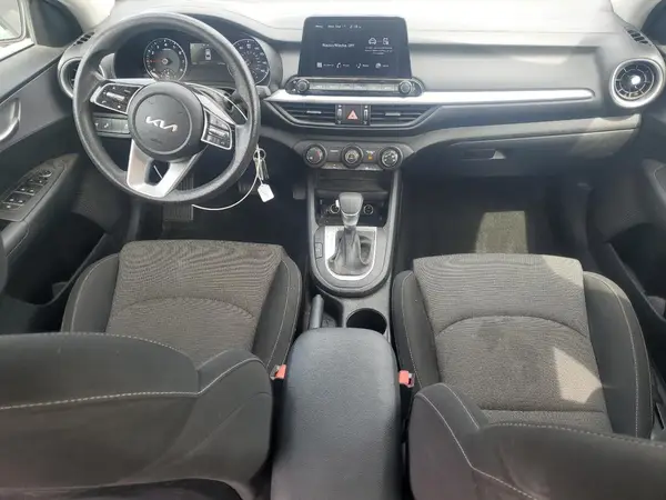 3KPF24AD3NE482913 2022 KIA FORTE - Image 8