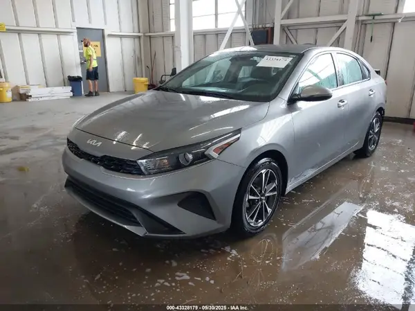 3KPF24AD3NE483544 2022 KIA FORTE - Image 2