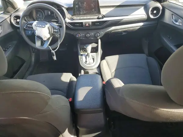 3KPF24AD3NE486413 2022 KIA FORTE - Image 8