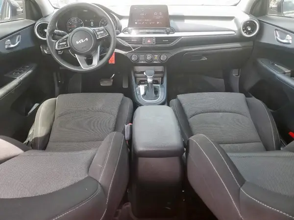 3KPF24AD3NE486525 2022 KIA FORTE - Image 8