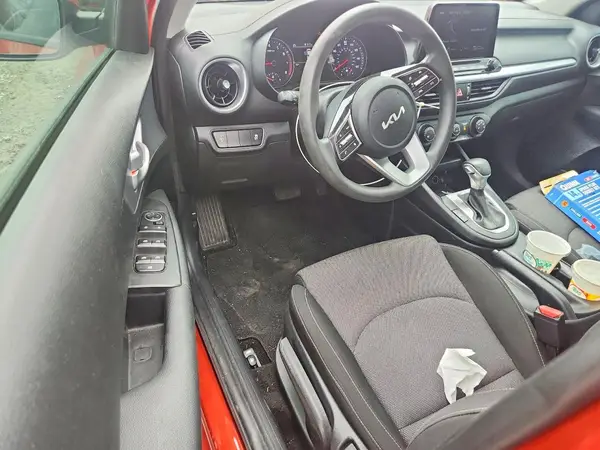 3KPF24AD3NE490560 2022 KIA FORTE - Image 8