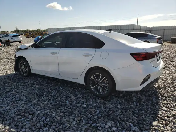 3KPF24AD3NE491191 2022 KIA FORTE - Image 2