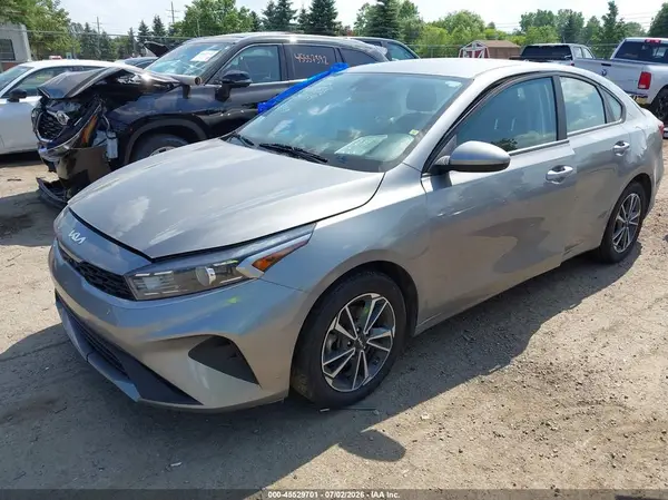 3KPF24AD3NE491434 2022 KIA FORTE - Image 2