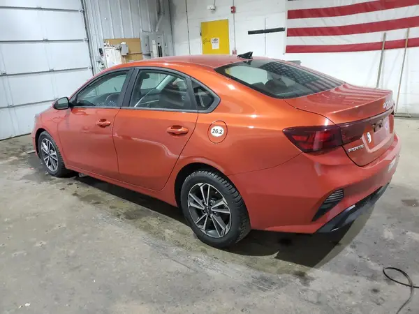 3KPF24AD3NE494429 2022 KIA FORTE - Image 2