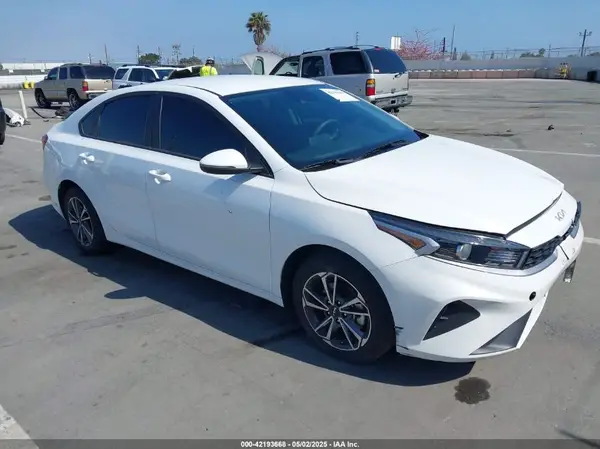 3KPF24AD3NE496228 2022 KIA FORTE - Image 1