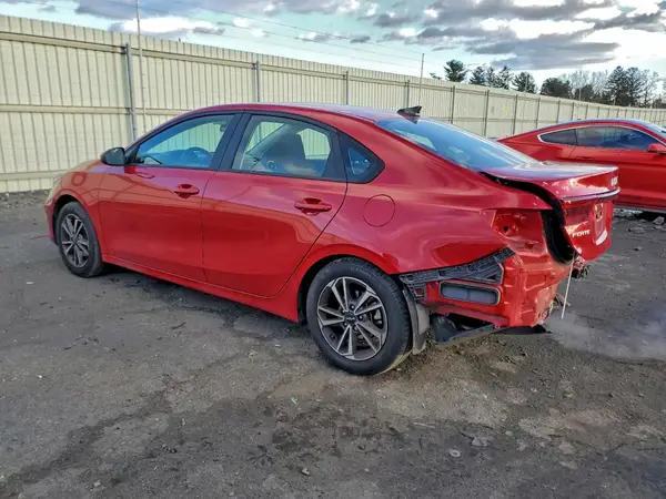 3KPF24AD3NE496813 2022 KIA FORTE - Image 2