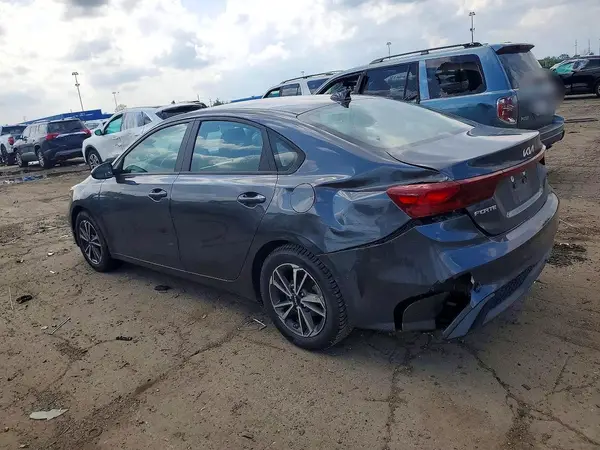 3KPF24AD3NE497024 2022 KIA FORTE - Image 2