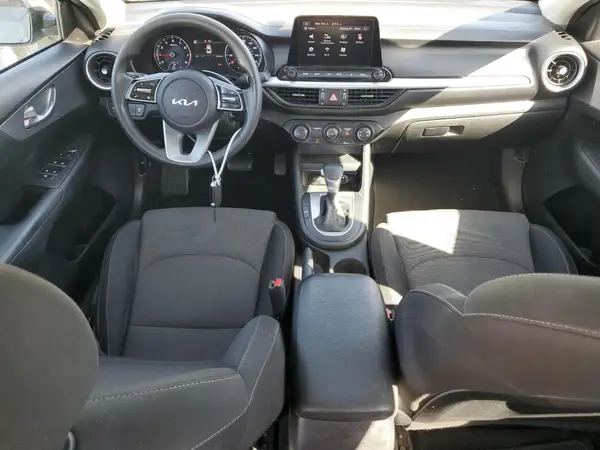3KPF24AD3NE497069 2022 KIA FORTE - Image 8
