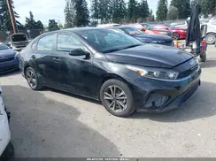 3KPF24AD3NE497122 2022 KIA FORTE