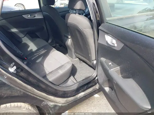 3KPF24AD3NE497122 2022 KIA FORTE - Image 8