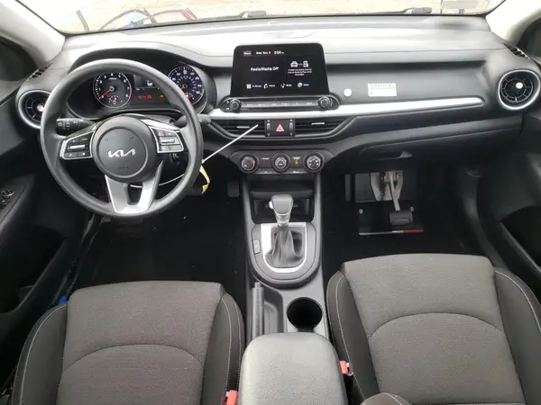 3KPF24AD3NE499288 2022 KIA FORTE - Image 8