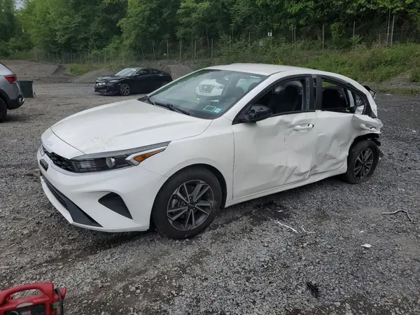 3KPF24AD3NE499324 2022 KIA FORTE - Image 1