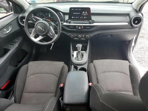 3KPF24AD3NE499324 2022 KIA FORTE - Image 8