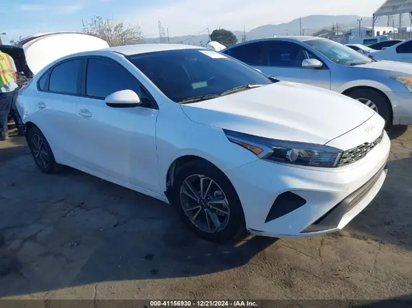 3KPF24AD3NE500651 2022 KIA FORTE - Image 1