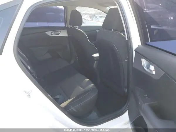 3KPF24AD3NE500651 2022 KIA FORTE - Image 8