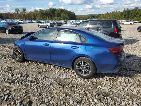 3KPF24AD3NE501136 2022 KIA FORTE - Image 2