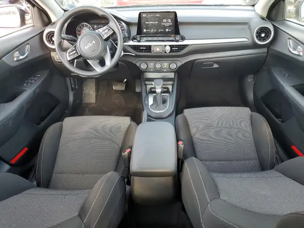 3KPF24AD3NE502142 2022 KIA FORTE - Image 8