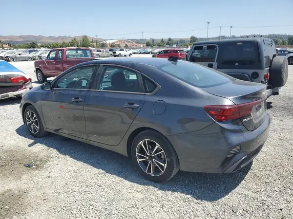 3KPF24AD3NE502352 2022 KIA FORTE - Image 2