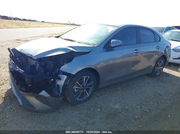 3KPF24AD3NE503081 2022 KIA FORTE - Image 2
