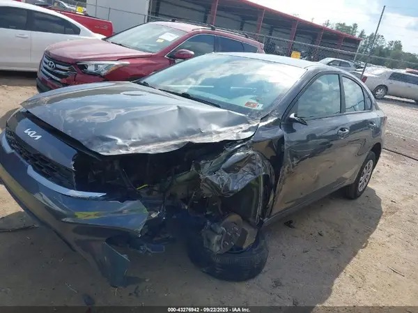 3KPF24AD3NE503212 2022 KIA FORTE - Image 2