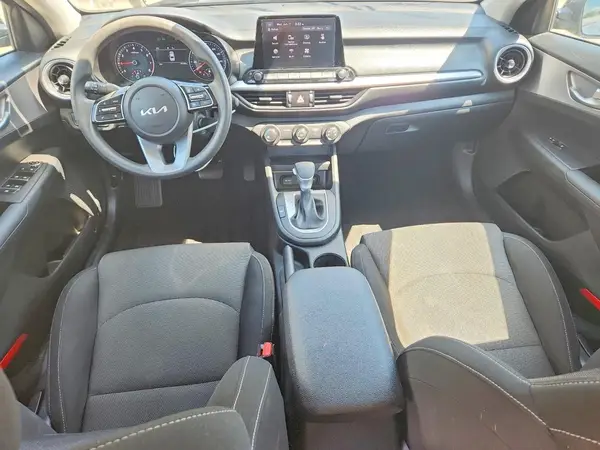 3KPF24AD3NE503596 2022 KIA FORTE - Image 8