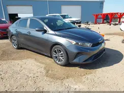 3KPF24AD3PE505285 2023 KIA FORTE