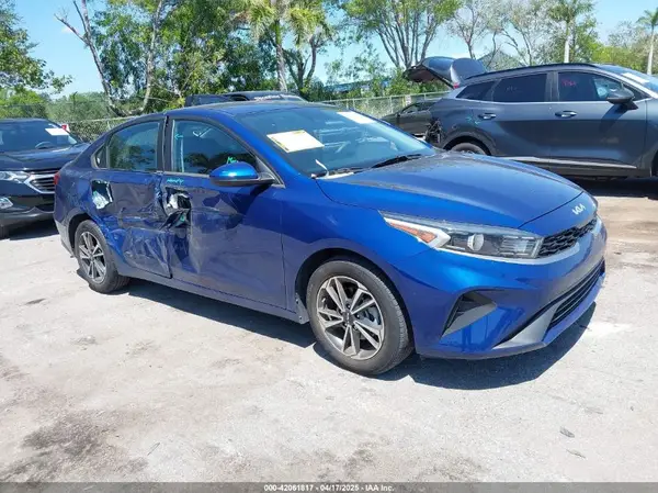 3KPF24AD3PE505710 2023 KIA FORTE - Image 1