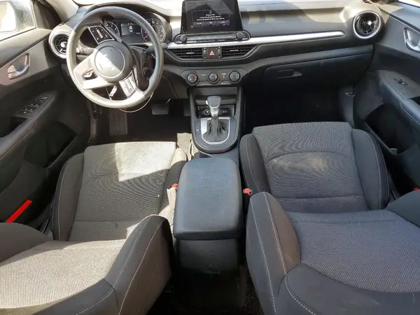 3KPF24AD3PE506663 2023 KIA FORTE - Image 8