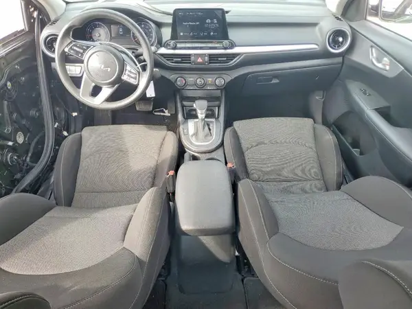3KPF24AD3PE507327 2023 KIA FORTE - Image 8
