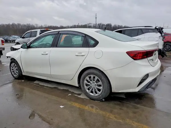3KPF24AD3PE507442 2023 KIA FORTE - Image 2