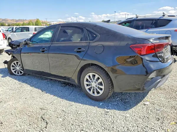 3KPF24AD3PE508185 2023 KIA FORTE - Image 2