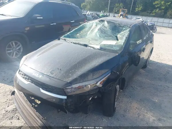 3KPF24AD3PE508204 2023 KIA FORTE - Image 2