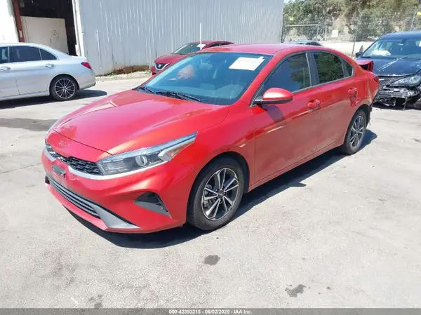 3KPF24AD3PE508977 2023 KIA FORTE - Image 2