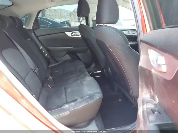 3KPF24AD3PE508977 2023 KIA FORTE - Image 8
