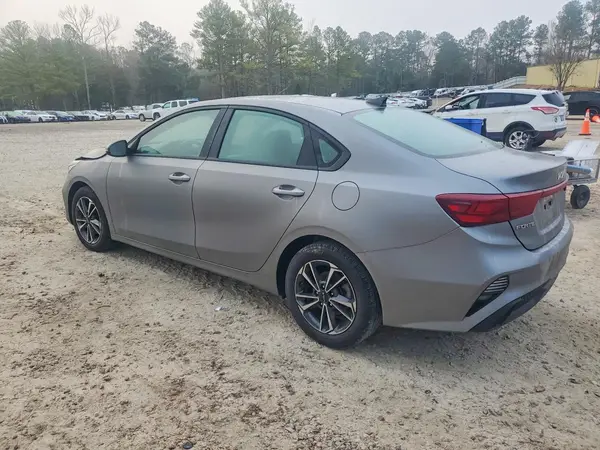 3KPF24AD3PE509871 2023 KIA FORTE - Image 2